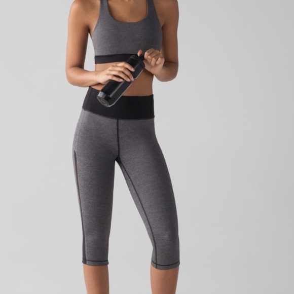 Lululemon Smooth Stride Crop - Picture 2 of 5